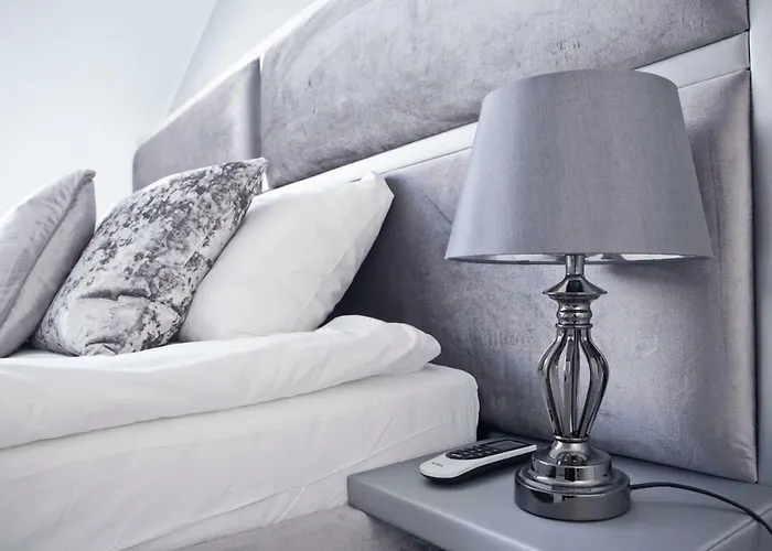 Elegant City Center Apartment Pawlikowskiego 8